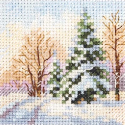 Borduurpakketje Winter kwam: Sparren onder de Sneeuw (Winter came. Spruce under the Snow) - Alisa