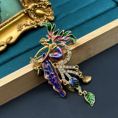 Vrouwen Mannen Middeleeuwse Paleisstijl Klassiek Zware Industrie Strass Broches Badges Retro Barok Konijn Eend Kristal Unisex Spelden brown