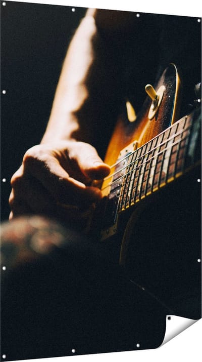 Gards Tuinposter Man Speelt Gitaar - 120x180 cm - Tuindoek - Tuindecoratie - Wanddecoratie buiten - Tuinschilderij