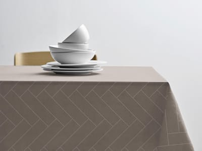 Södahl Tiles Damast tafelkleed - dia 180 cm - 100% katoen damastweving - rond - tafellaken met klassieke visgraatpatronen - taupe