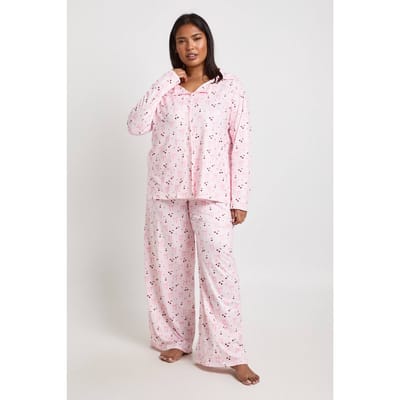 boohoo Dames Plus Strik en Kersen Print Lange Mouw Shirt & Broek Pyjama Set | Roze | Maat: 44