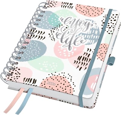 Famanu – Spiraalagenda 2026 A5 hardcover met roze grijs mint kleurcombinatie, weekoverzicht, stevige dubbele spiraal, notitiepagina’s en moderne uitstraling voor werk en privé