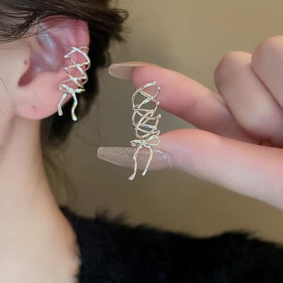 1 Stuks Mode Zilverkleurige Strik Kruis Oorclip Oorbellen voor Vrouwen Minimalistisch Metaal Zonder Piercing Oor Cuff Y2K Sieraden Cadeaus