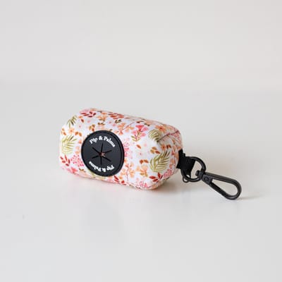 Pip & Palms - Honden Poepzakjeshouder Beautiful Blossom - Wit - 9x5x5 cm - Incl. rol poepzakjes - Met Ritssluiting - Poepzakhouder - Poepzakjesdispenser