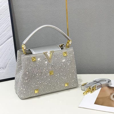 Sac à main brillant en diamant, nouveau style, sac pour femme, rivets et chaîne en diamant en fer, sac à bandoulière unique, couleur vive, polyvalent 26*10*18 gray