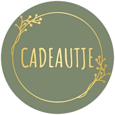 Stickers - "Cadeautje" - 39mm - 250 Stuks - Olijf Groen / Metallic Goud - Serie (Goldy Stickers) - Sluitsticker - Etiketten - Stickers Bullet Journal - Volwassenen / Kinderen - Cadeaus - Decoratie