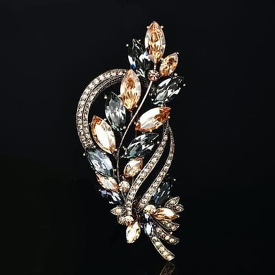 Broche Dames High-End Kristallen Accessoires Retro Sfeer Pak Corsage Jas Broche Verjaardagscadeau gray