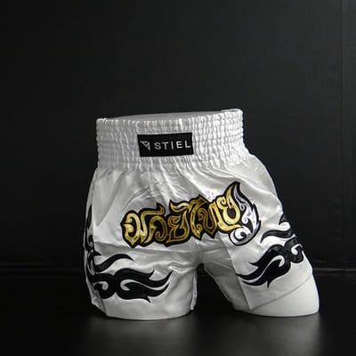 Stiel Muay Thai Short- Broekje - Wit / Goud / Zilver (Beschikbaar in verschillende maten)
