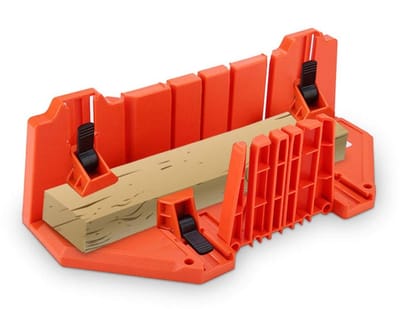 Dailygoods- Verstekzaag Precisie - Verstekbak - Hoeksloten 0°/22.5°/45°/90° - Hoogwaardige ABS - Antislip Ontwerp - Verstelbare Bevestigingsbouten - Zaagtafel