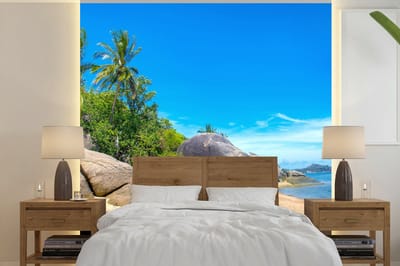 Behang - Fotobehang Strand - Tropisch - Zee - Planten - Breedte 300 cm x hoogte 300 cm