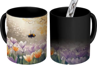 Magische Mok - Foto op Warmte Mokken - Koffiemok - Viooltjes - bij - Zonlicht - Magic Mok - Beker - 350 ML - Theemok