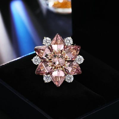 Dames Licht Luxe Design Elegante Zirkoon Sneeuwvlok Broche Modieus En Veelzijdig Niche Design Gevoel Broche blue