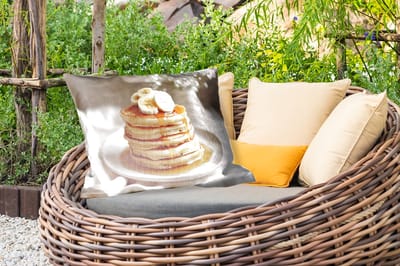 Buitenkussens - Pannenkoeken - Banaan - Siroop - Wit - Beige - 60x40 cm - Weerbestendig