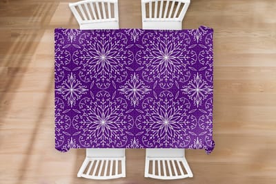 Kerst Tafelkleed - Kerstmis Decoratie - Tafellaken - Patronen - Kerst - Sneeuw - 200x150 cm - Kerstmis Versiering - Tafeldecoratie Kerstmis - Kerstdecoratie tafel - Tafelversiering