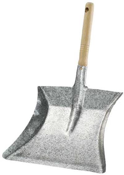 De klassieker, mooi vorm gegeven metalen veegblik met hoogwaardige, beukenhouten handgreep