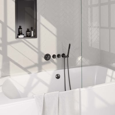 Brauer Gunmetal Carving thermostatische inbouw badkraan SET 01 met badvulcombinatie en staaf handdouche en doucheslang en wandaansluitbocht gunmetal geborsteld PVD