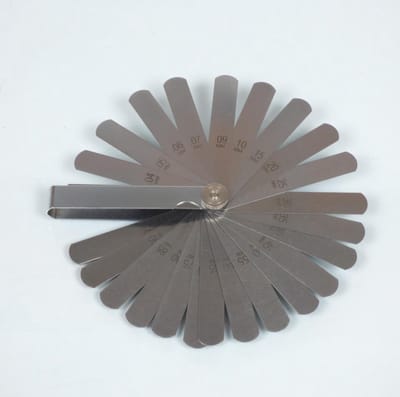 set van 25 klepspelingregelringen van 0,04 mm tot 1 mm voor motorfietsen, scooters en quads