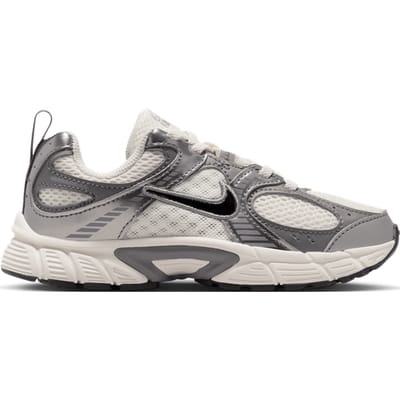 Nike V5 RNR Peuterschoenen - Zwart - Maat 29.5 - Mesh/Synthetisch