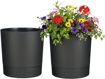 Mica Decorations Bloempot Coco - 2x - met onderschaal - antraciet - H19 x D18 cm - kunststof - buiten