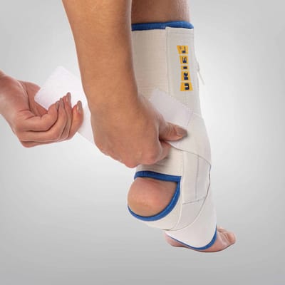 Uriel - Enkelbrace met veters - Sportbrace - Enkel ondersteuning - Verstelbaar - Unisex - Maat L