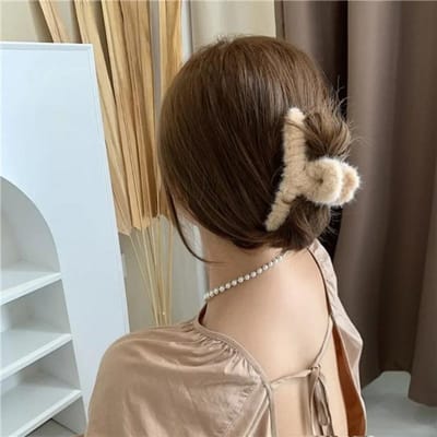 Kawaii Pluche Haarclips voor Vrouwen en Meisjes Herfst Winter Vintage Effen Harig Haarklemmetje Koreaanse Accessoires