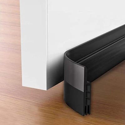 Deur Tochtstrip - Afdichtstrip Deur - Tocht Weren - Zelfklevend Flexibel - 97 cm - Zwart