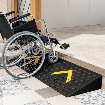 Drempelhelling Rubber - Stoeprandhelling Oprit - Toegang Verbeteren - Sterke Antislip Textuur - 100x30x11cm - Zwart