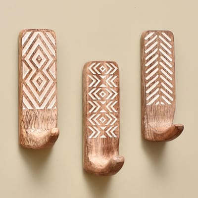 Indiase plank 3 haken, 6 strips, geen schade houten haken - Zelfklevende haken - Boho sleutel decoratieve haken - Houten haken - Zelfklevende kledinghaken muurbevestiging