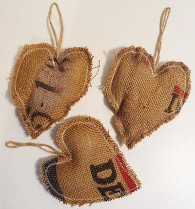 Toetie & Zo Handgemaakte Set Hangers Hart Jute, koffiebonenzak, kerstmis, kersthanger, kerstdecoratie