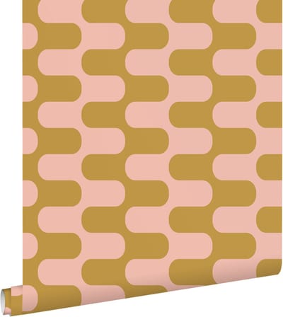 ESTAhome behang golvende lijnen okergeel en roze - 50 x 900 cm - 132145