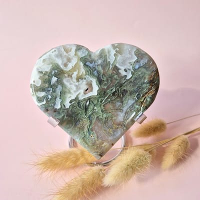 Edelsteen Grote Druzy Mosagaat Hart op Metalen Standaard – #73 200gram