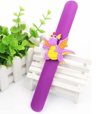 Akyol - Kinder Armband Dinosaurus - Slap On armband - Armband - Kinderamband - Armbandje - dino - Dinosauriër - Paarse armband - Bracelet - Purple Dinosaur bracelet