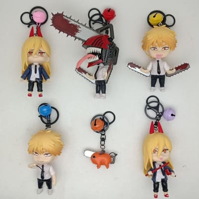 Anime Chainsaw Man PVC Actiefiguur Sleutelhanger Power Bloeddemon Pochita Cosplay Accessoire gray