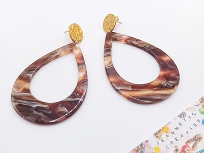 Jeannette-Creatief® - Resin - Chocolate Brown Melange Gold - Dames Oorbellen - Chocoladebruin - Oorbellen