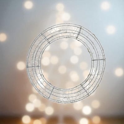 Zilveren 3D metalen kerstkrans met 1880 warmwitte LEDs – Ø58 cm, stekker