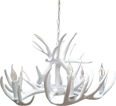 Wild’nChic - Luxe Kroonluchter Herten Gewei - 6 Lichts - Wit - E14 Fitting - Landelijk, Rustiek, Modern, Designlamp, Dierenlamp, Hanglamp, Plafondlamp, Woonkamer, Eetkamer, Slaapkamer