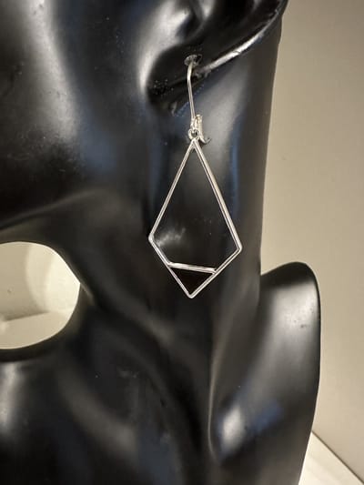 geometrische oorhangers zilverkleurig | Make up | Parfum | Moederdag | Verjaardagscadeau| Cadeautje| Valentijnsdag| Kado | sieraden | vaderdag | oorbellen | oorsieraden