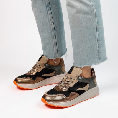Manfield - Dames - Bruine leren sneakers met mesh details - Maat 36