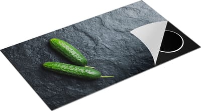 Chefcare Inductie Beschermer Twee Komkommers op Zwarte Marmer - 90x50 cm - Afdekplaat Inductie - Kookplaat Beschermer - Inductie Mat