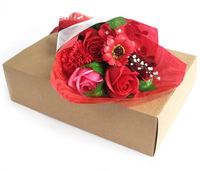 Zeepbloemen Boeket in Box - Rood - Badbloemen - Giftbox – Perfect Cadeau voor Elke Gelegenheid