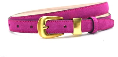 fuchsia suede riem - gouden gesp - 2 cm breed - maat 95 totale lengte 110 cm