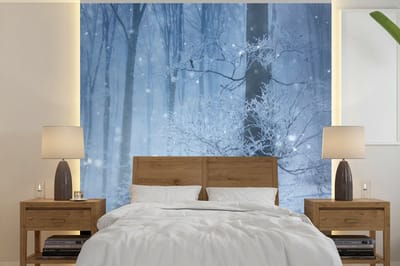 Behang - Fotobehang Bos - Winter - Sneeuw - Breedte 260 cm x hoogte 260 cm