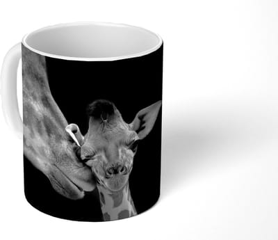 Mok - Koffiemok - Dieren - Zwart - Wit - Giraffe - Portret - Mokken - 350 ML - Beker - Koffiemokken - Theemok