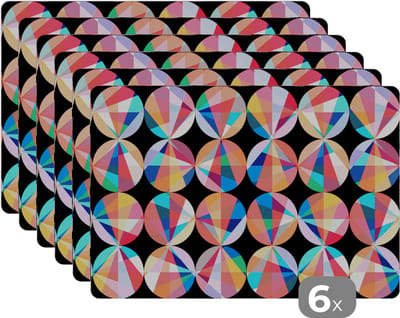 Placemat - Placemats kunststof - Regenboog - Cirkels - Patronen - 45x30 cm - 6 stuks - Hittebestendig - Anti-Slip - Onderlegger - Afneembaar