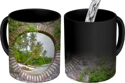 Magische Mok - Foto op Warmte Mokken - Koffiemok - Palmbomen - Tropisch - Doorkijk - Strand - Magic Mok - Beker - 350 ML - Theemok