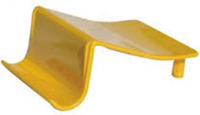 Tank lock clip