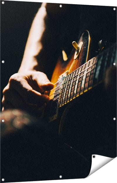 Gards Tuinposter Man Speelt Gitaar - 90x120 cm - Tuindoek - Tuindecoratie - Wanddecoratie buiten - Tuinschilderij
