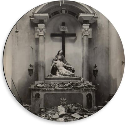 Dibond Wandcirkel - Maria en Jezus bij het Kruis (zwart - wit) - 50x50cm Foto op Aluminium Wandcirkel (met ophangsysteem)