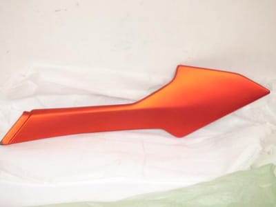 originele rechterkant afdekking voor aprilia 1000 rst futura 2001-2003 ap8158213 nieuw