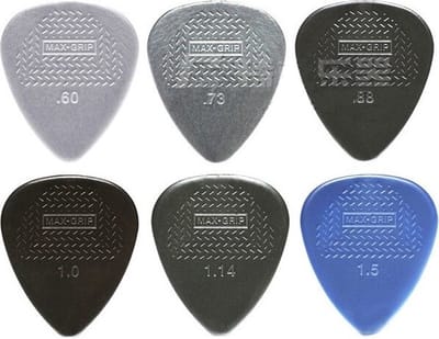 6 Stuks Plectrums – Diktes .60mm, .73mm, .88mm, 1.0mm, 1.14mm, 1.5mm – Plectrum voor Elektrische Gitaar & Akoestische Gitaar – Set van 6 plectrums – Verschillende diktes – elektrische en akoestische gitaar –gitaristen